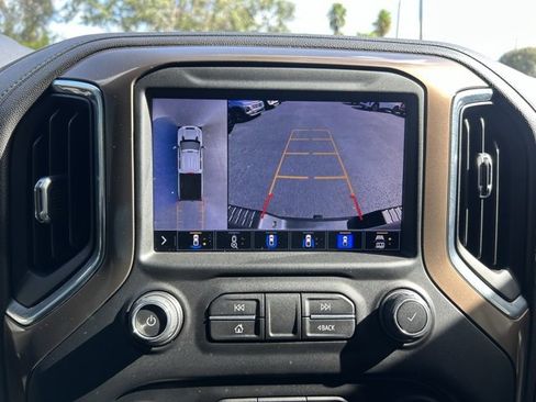 Used 2021 Chevrolet Silverado 2500 High Country w/ Z71 Off-Road Package image 25