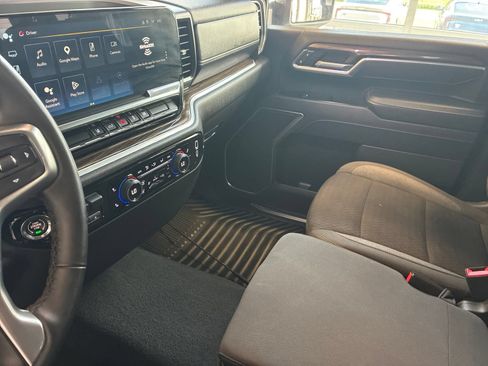 Used 2025 Chevrolet Silverado 2500 LT w/ Convenience Package AWD/4WD image 21