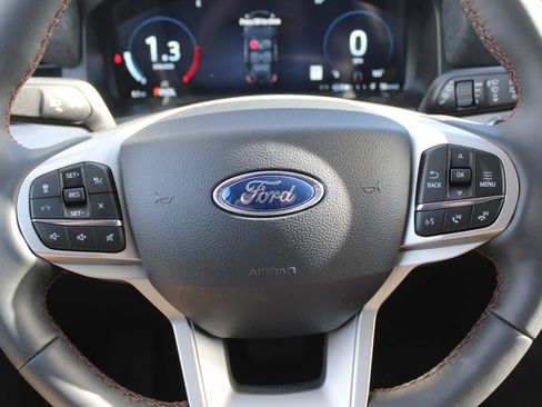 New 2026 Ford Explorer Active AWD/4WD image 25