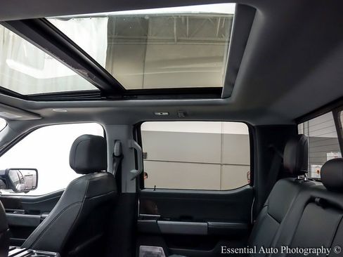 Used 2021 Ford F150 Lariat w/ Equipment Group 502A High image 13