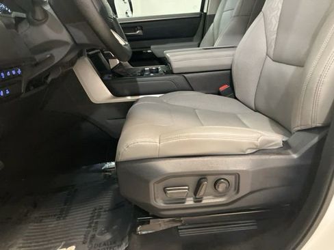 Used 2023 Toyota Tundra Limited image 10