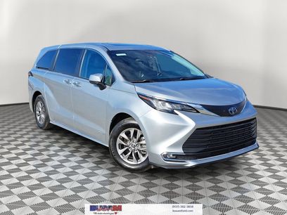Used 2021 Toyota Sienna XLE