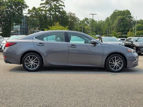 Used 2017 Lexus ES 350 FWD image 6