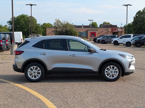 Certified 2024 Ford Escape Active FWD image 8