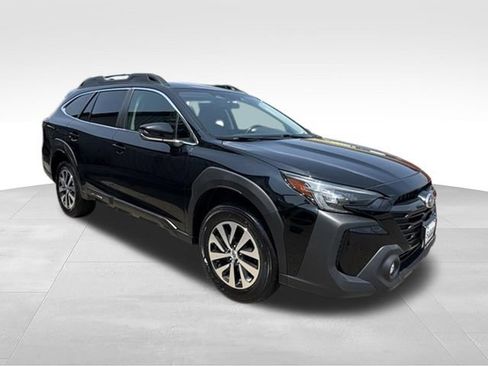 Used 2023 Subaru Outback Premium AWD/4WD image 28