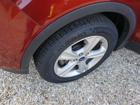 Used 2016 Ford Escape SE w/ Equipment Group 201A AWD/4WD image 35