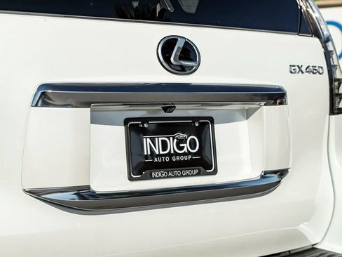 Used 2023 Lexus GX 460 Premium w/ Accessory Package AWD/4WD image 12