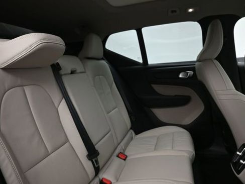 Used 2023 Volvo XC40 B5 Plus w/ Driver Assist Package AWD/4WD image 33