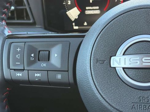 Certified 2025 Nissan Kicks SR AWD/4WD image 18