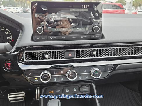 Used 2025 Honda Civic Sport image 14