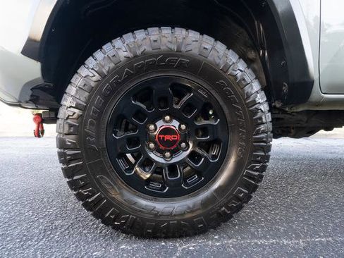 Used 2023 Toyota Tacoma TRD Off-Road image 44