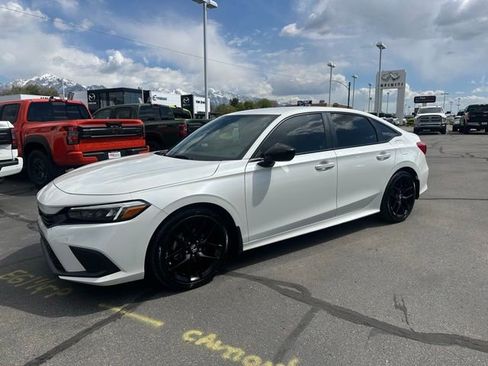 Used 2024 Honda Civic Sport image 5