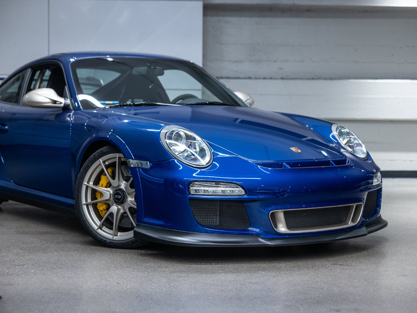 Used 2010 Porsche 911 GT3 RS RWD image 12