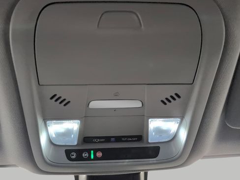Used 2023 Chevrolet Blazer LT w/ Convenience Package AWD/4WD image 18