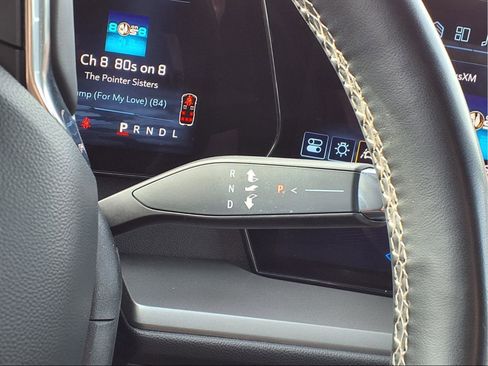 Used 2024 Chevrolet Traverse LT image 15