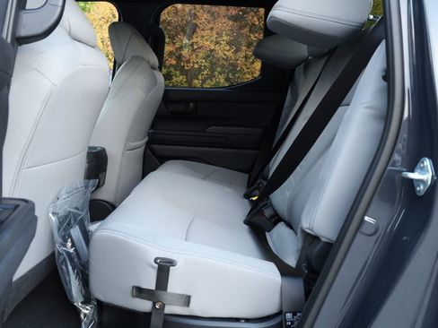 New 2025 Toyota Tacoma SR5 image 9