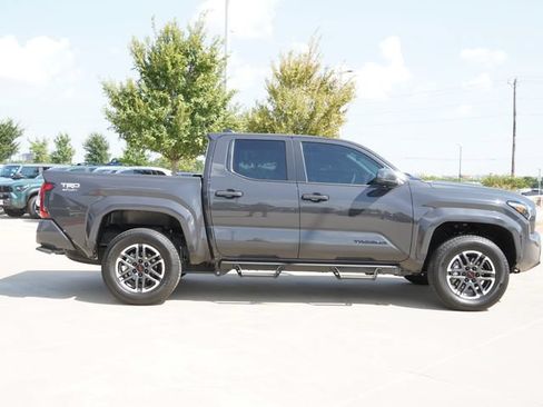 Used 2026 Toyota Tacoma TRD Sport AWD/4WD image 10