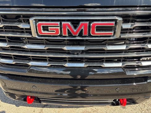 New 2026 GMC Sierra 2500 AT4 w/ AT4 Premium Plus Package AWD/4WD image 3