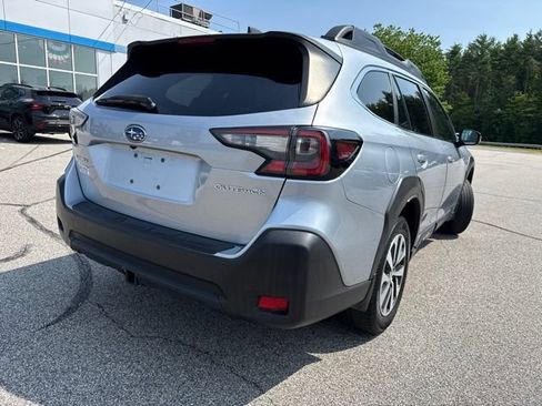 Used 2023 Subaru Outback Premium AWD/4WD image 7