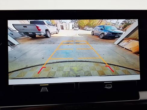 Used 2022 Chevrolet Silverado 1500 RST image 13