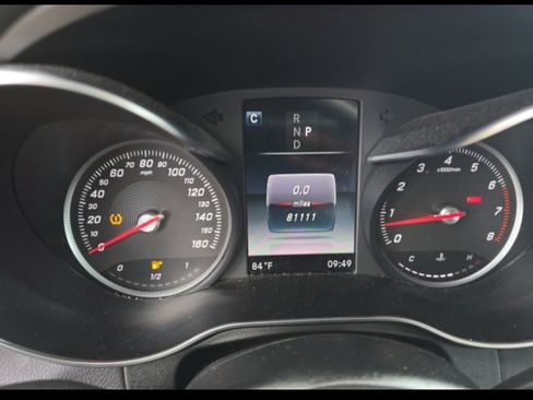 Used 2018 Mercedes-Benz GLC 300 w/ Premium Package image 23