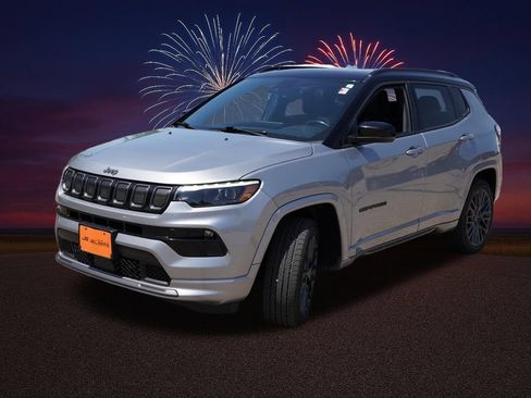 Certified 2022 Jeep Compass High Altitude AWD/4WD image 11