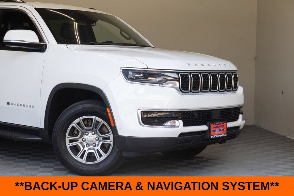 Used 2022 Jeep Wagoneer Series I AWD/4WD image 3