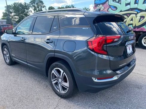 Used 2018 GMC Terrain SLT w/ Infotainment Package II AWD/4WD image 4