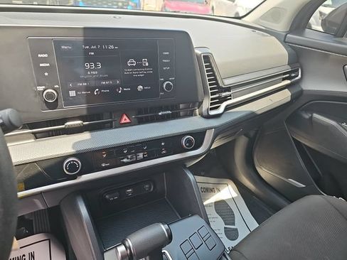 Used 2024 Kia Sportage LX FWD image 23