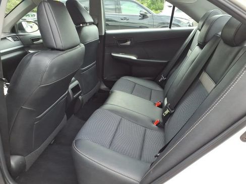 Used 2013 Toyota Camry SE FWD image 9