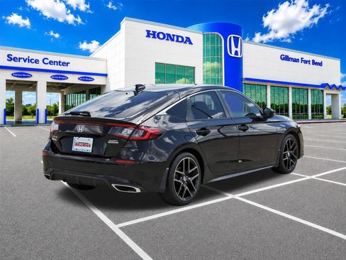 Used 2022 Honda Civic Sport Touring image 6