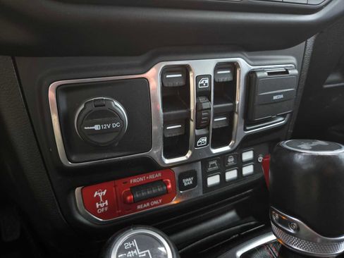 Used 2020 Jeep Wrangler Unlimited Rubicon AWD/4WD image 34
