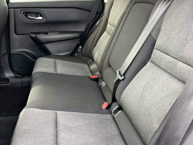 Used 2024 Nissan Rogue SV AWD/4WD image 21