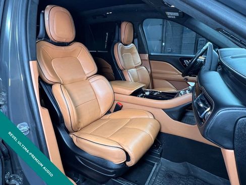 Used 2023 Lincoln Aviator Black Label Grand Touring w/ Class IV Trailer Tow Package image 4