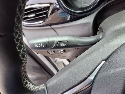 Used 2023 Buick Encore GX Essence w/ Experience Buick Package FWD image 12