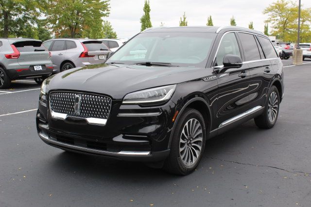 Used 2023 Lincoln Aviator Reserve w/ Elements Package Plus AWD/4WD image 10