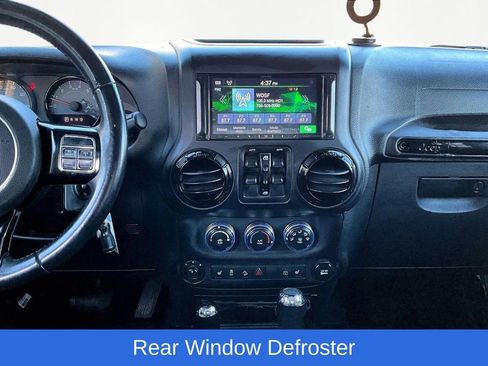Used 2017 Jeep Wrangler Unlimited Sahara image 11