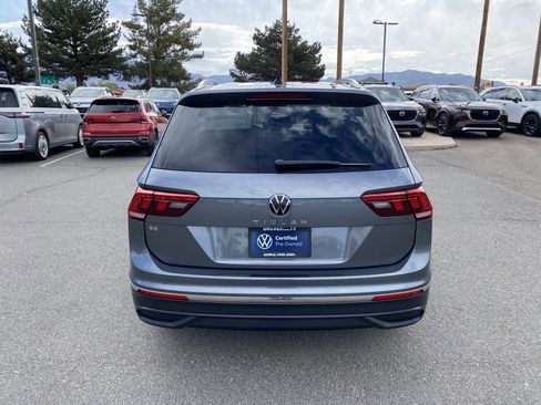 Certified 2022 Volkswagen Tiguan SE w/ Panoramic Sunroof Package image 52