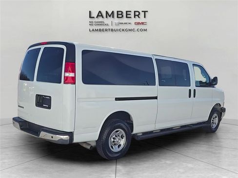 Used 2023 Chevrolet Express 3500 LT w/ LT Preferred Equipment Group image 5