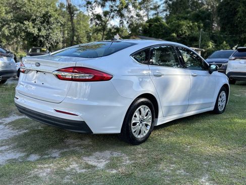 Used 2019 Ford Fusion S FWD image 3