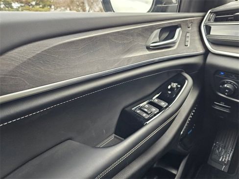 New 2023 Jeep Grand Cherokee Overland w/ Advanced Protech Group III image 26