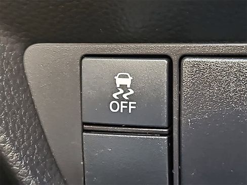 Certified 2025 Honda HR-V Sport image 22