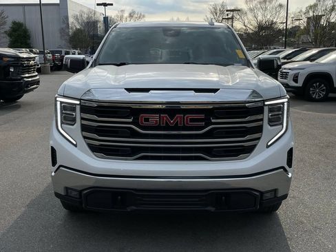 Used 2025 GMC Sierra 1500 SLT AWD/4WD image 2