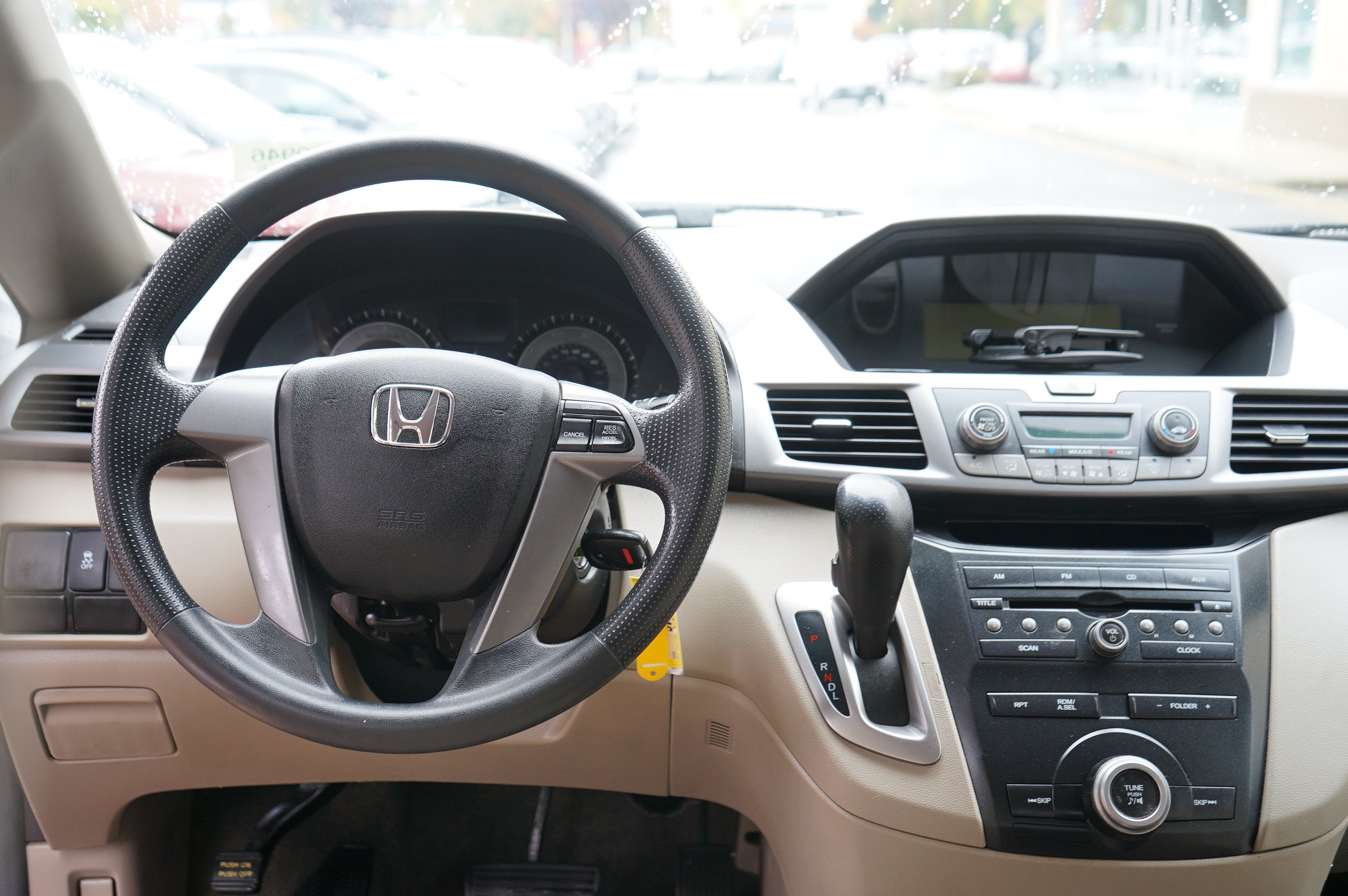 Used 2012 Honda Odyssey LX image 16