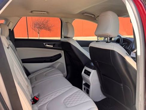 Used 2024 Ford Edge Titanium AWD/4WD image 29