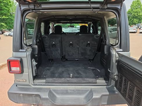 Used 2020 Jeep Wrangler Unlimited Sport S AWD/4WD image 17