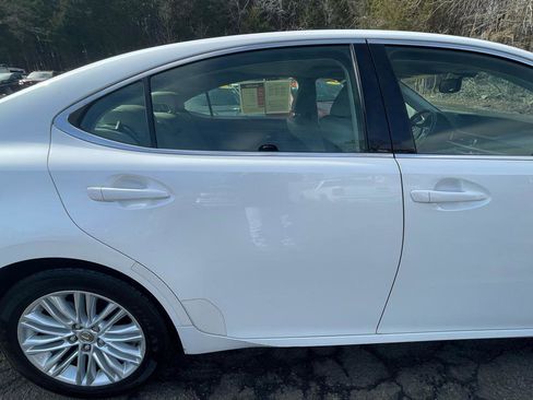 Used 2015 Lexus ES 350 w/ Luxury Package image 10