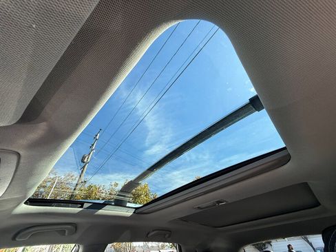 Used 2012 Kia Sorento SX w/ SX Premium Pkg image 22