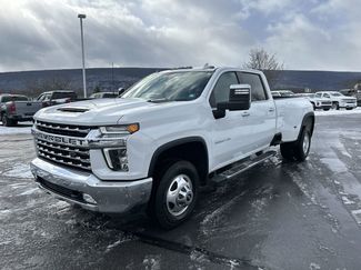 Used 2022 Chevrolet Silverado 3500 LTZ w/ LTZ Convenience Package video 3