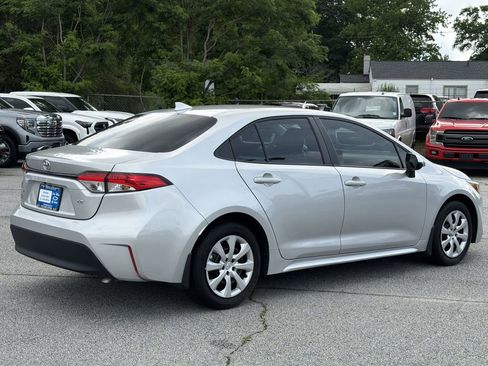 Used 2026 Toyota Corolla LE FWD image 22